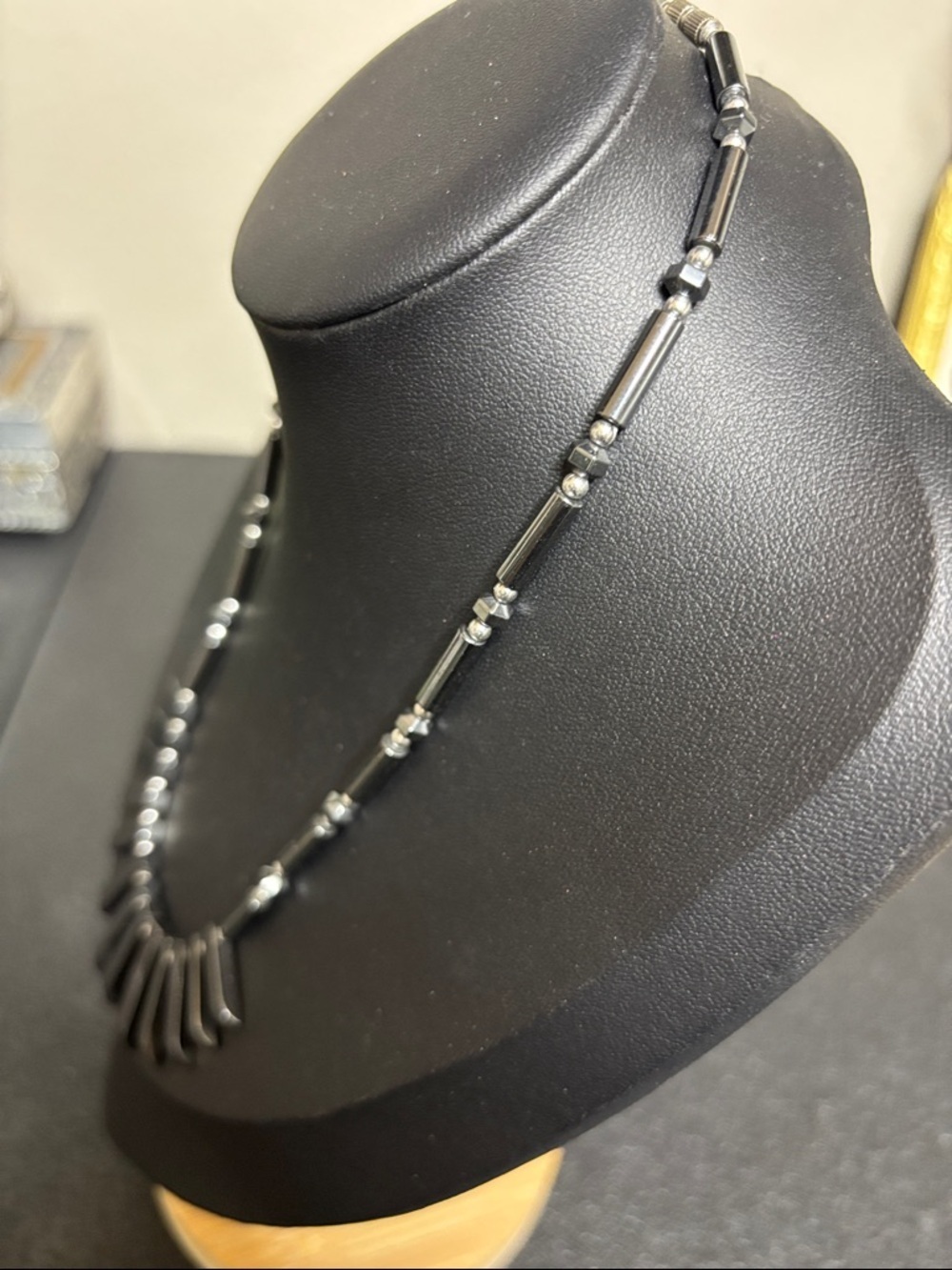 Hematite Collar Beaded Silver Tone Necklace Minimalist - Picture 3 of 7